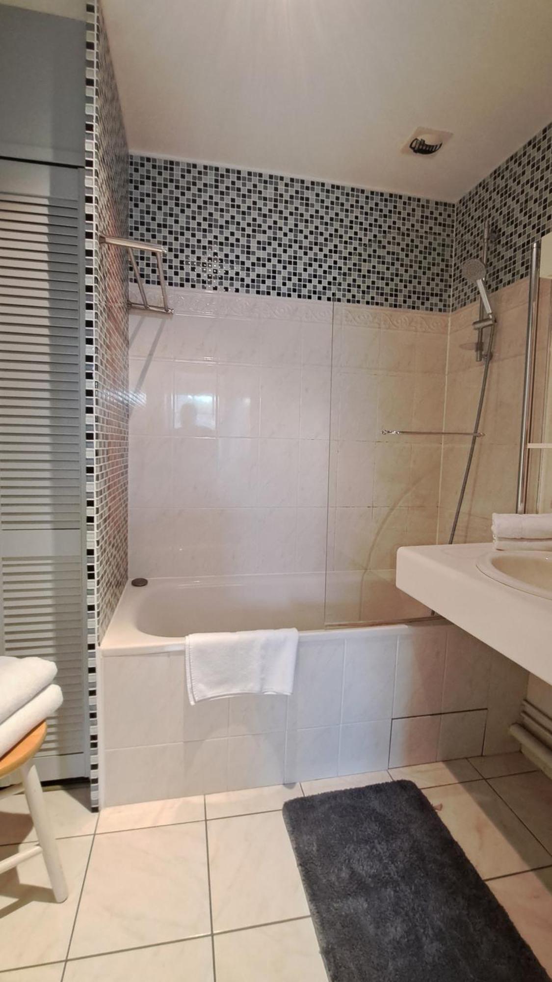 Duplex Quartier Cathedrale Parking Prive Apartment ตูร์ ภายนอก รูปภาพ